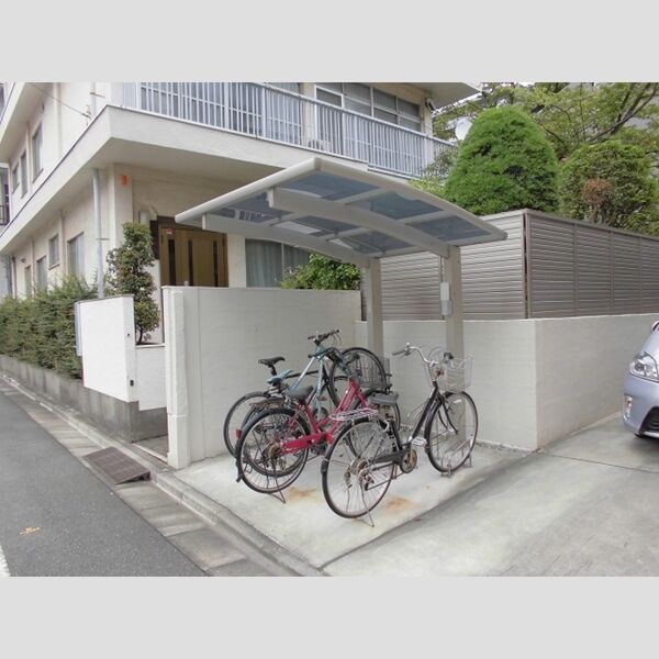 シャルム清澄白河202号室 駐輪場