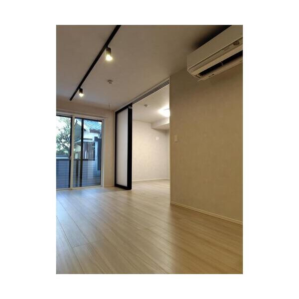 ヒンメルブラウ　野方303号室 リビング