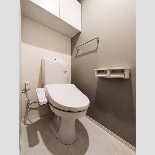 グラナーデ高野台205号室 トイレ