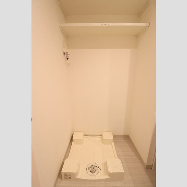 Plumeria111号室 洗濯機置き場