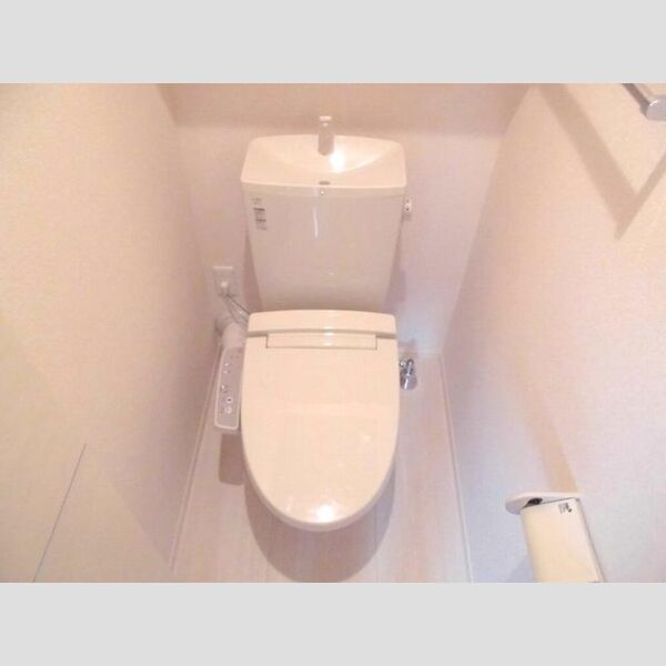 マム201号室 温水洗浄暖房便座
