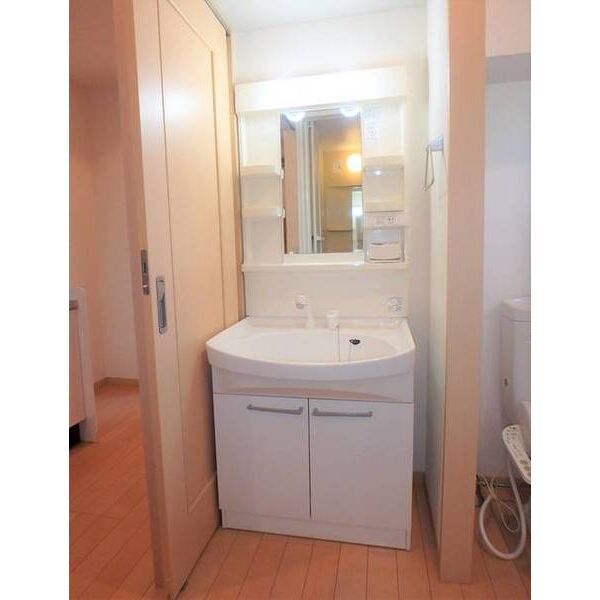 シャーメゾン上連雀0201号室 同建物別部屋の参考画像