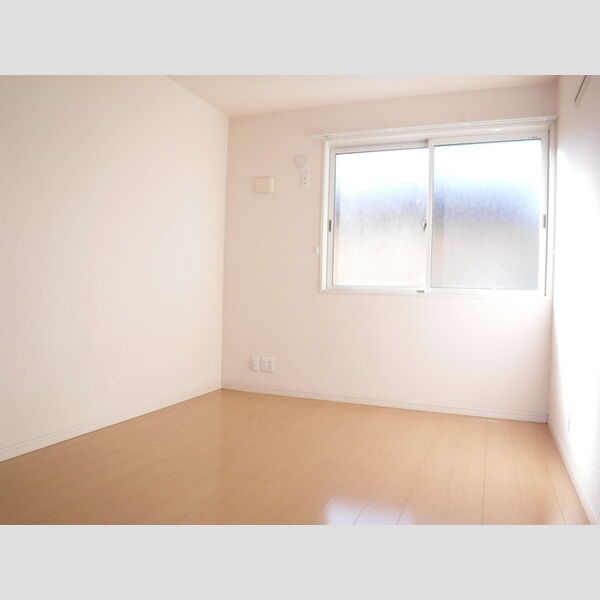 イニティウム202号室 洋室