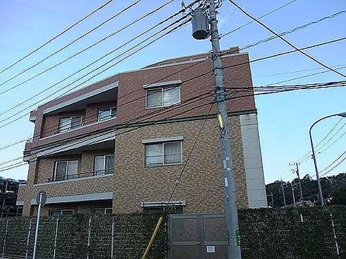 リブゼ横浜ブライトスクエア5階 外観