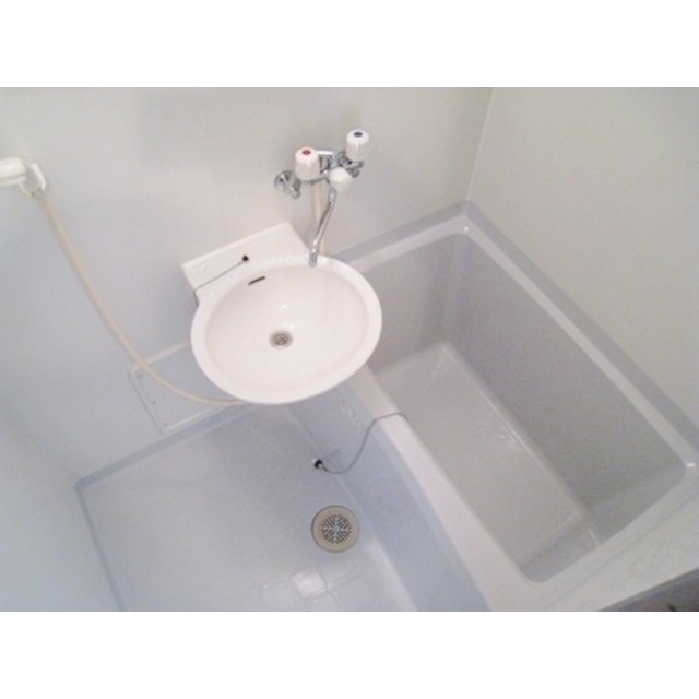 アムール 石橋 内観