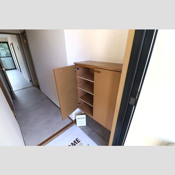 ティグリス 下駄箱