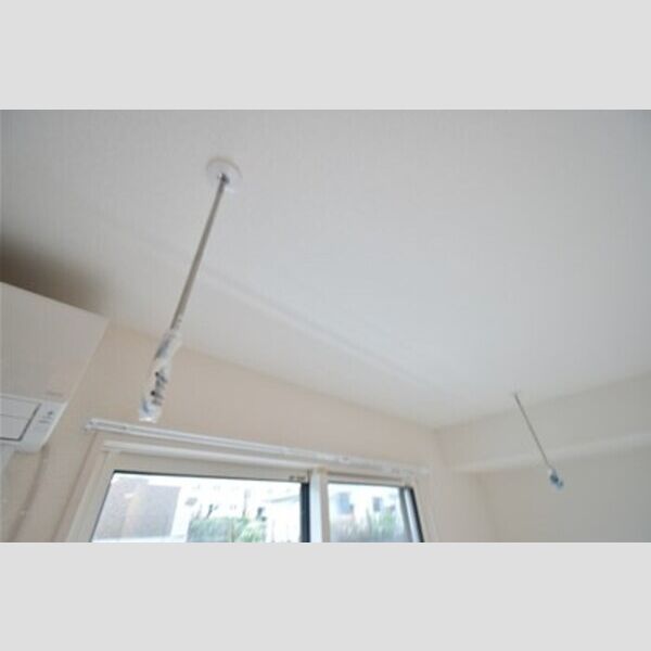 ヒルズ萩山103号室 室内物干し