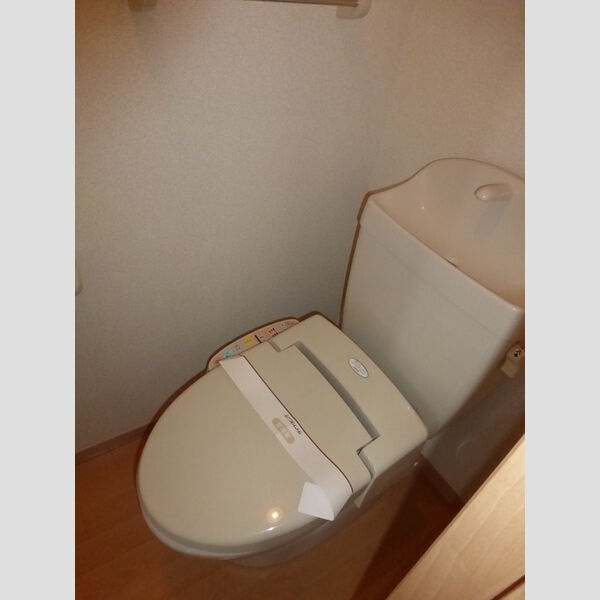 セジュールZEN　参番館106号室 温水洗浄暖房便座