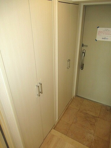 グランド・ガーラ代田橋 玄関