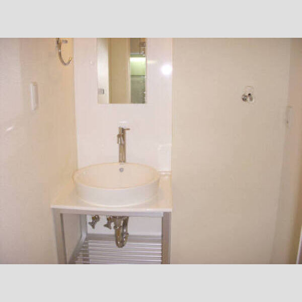 ピソ　ブランカ 401号室　洗面台