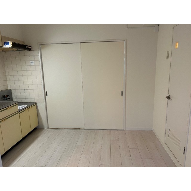 ニューパレス馬橋203号室 内観