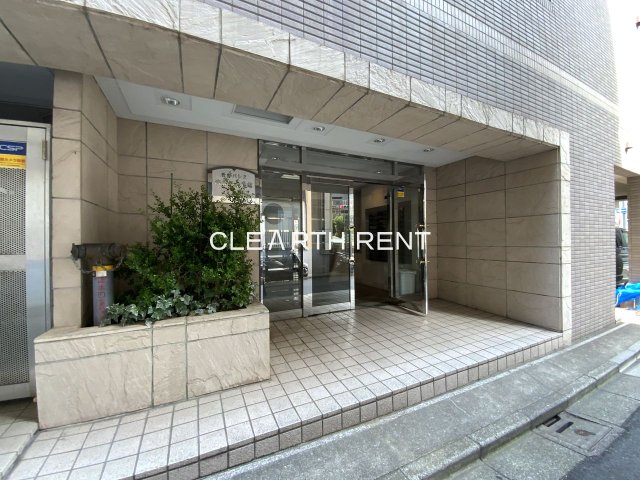 菱和パレス渋谷西壱番館 上質な雰囲気のエントランス