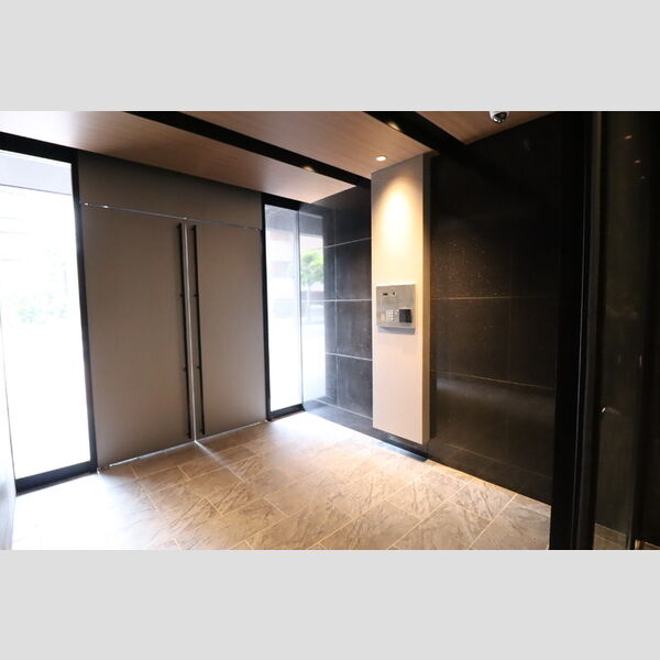 BELTS SHINJUKU　レジデンス エントランス