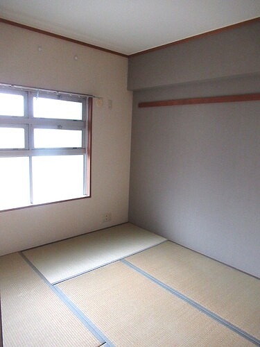 テレパレス船橋三咲Ａ棟5階 和室　同タイプ別部屋