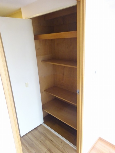 菱和パレス千歳烏山 収納