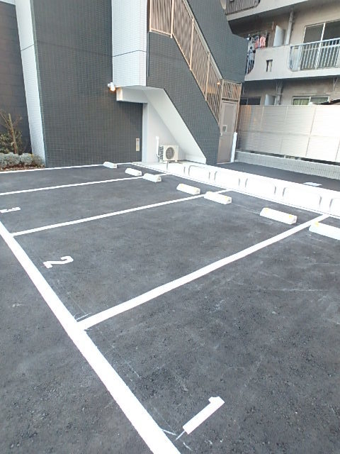 ガーラ・グランディ新丸子11階 駐車場