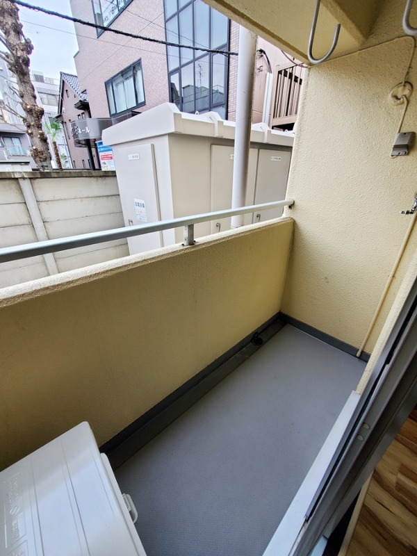 幸眞ビル1階 バルコニー