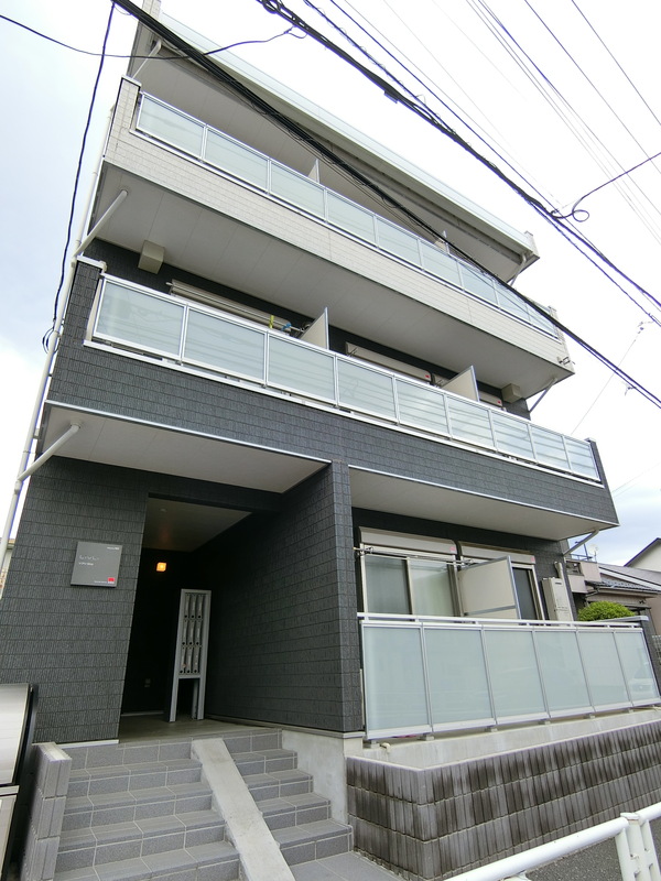 リブリ・Mirei1階 エントランス