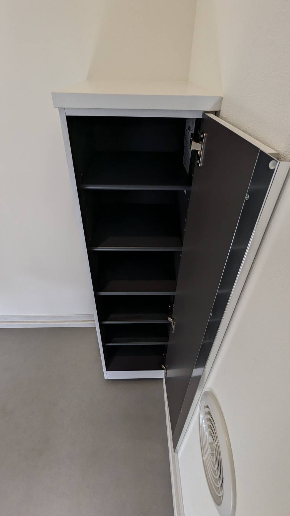 オーシャンハイツ本川越303号室 収納