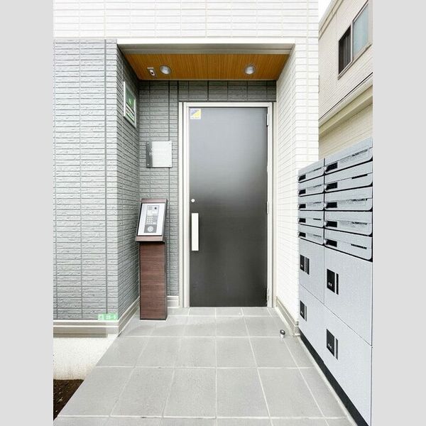 セレスティア早宮 エントランス