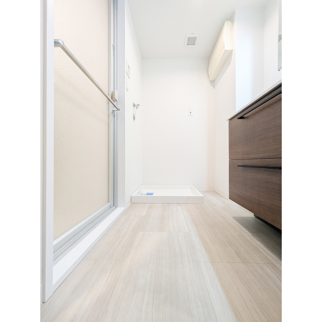 オーパスホームズ白山0402号室 内観