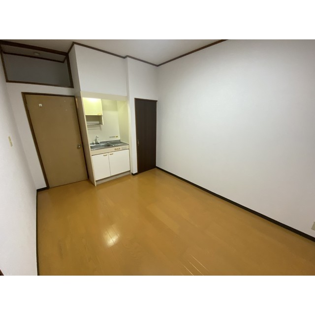 チェリー東宝203号室 リビング