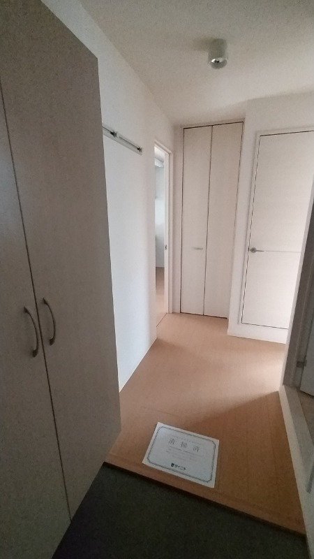 メゾンヴェール徳住(E-152)2階 玄関