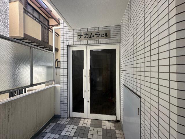 ナカムラビル2階 エントランス