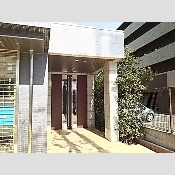 グラン・シャリオS401号室 エントランス