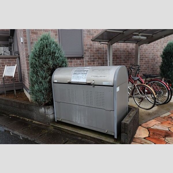 カリーナ　カーサ ゴミ箱