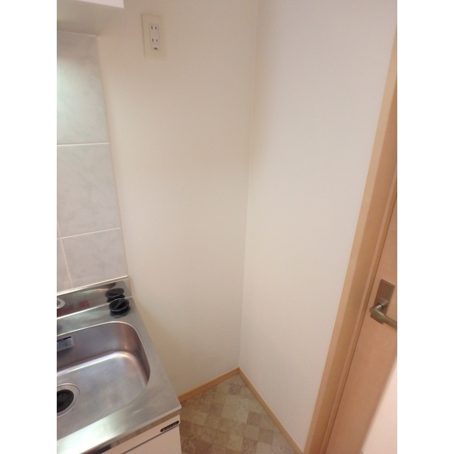 アンモードイグサ１105号室 冷蔵庫置場