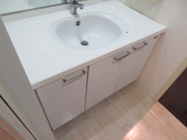 エルフラット鶯谷1201号室 同建物別部屋の参考画像