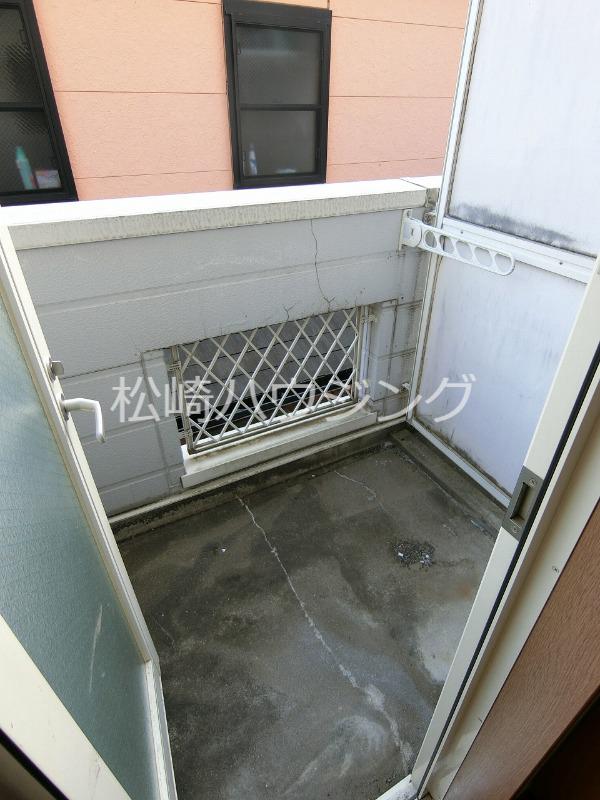 アベニュー新井 バルコニー