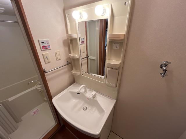 メゾン　デ　ファミーユ　Ｋ 洗髪洗面化粧台（イメージ）