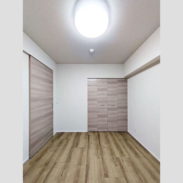 ソレイユ上落合201号室 洋室