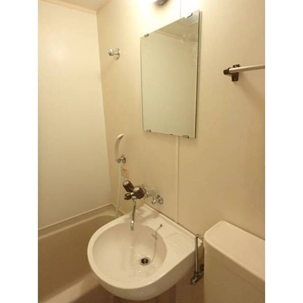 北柏第14レジデンス204号室 同建物別部屋の参考画像