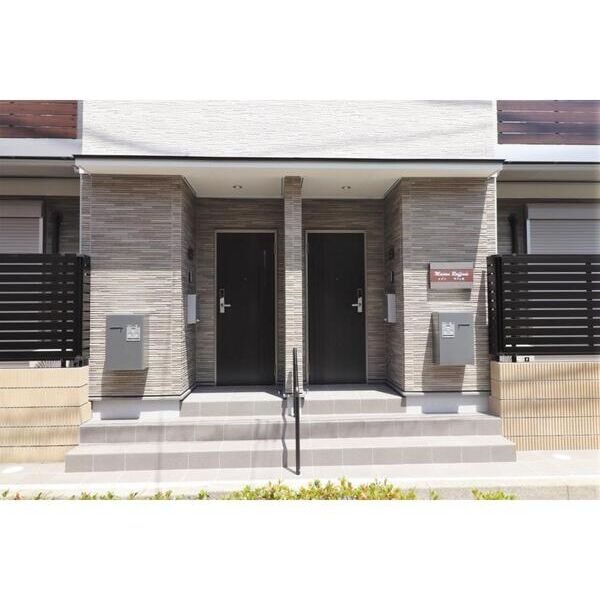 maison　raffineeB号室 エントランス