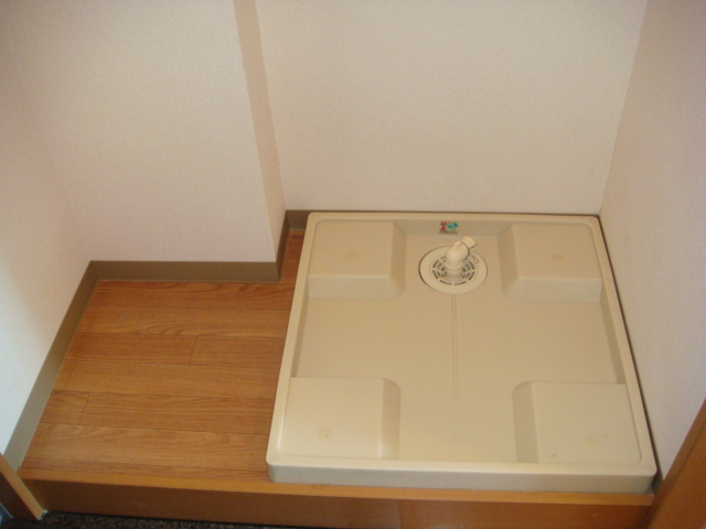 ビオス北朝霞711号室 洗濯機置場