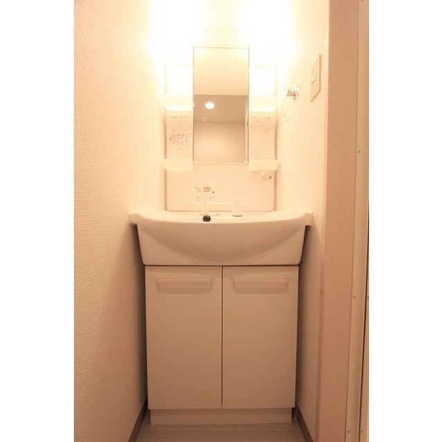 ＡＺＥＮＩＡ702号室 洗髪洗面化粧台