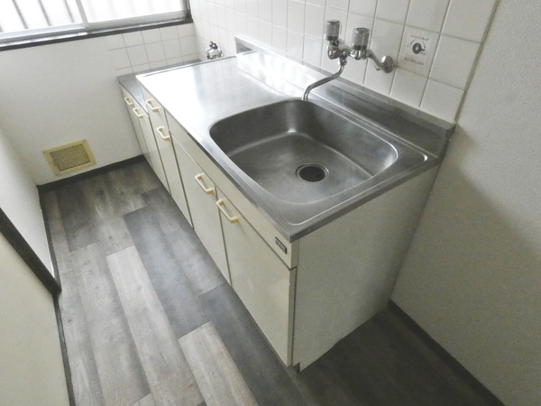 さいわいハイツ205号室 キッチン