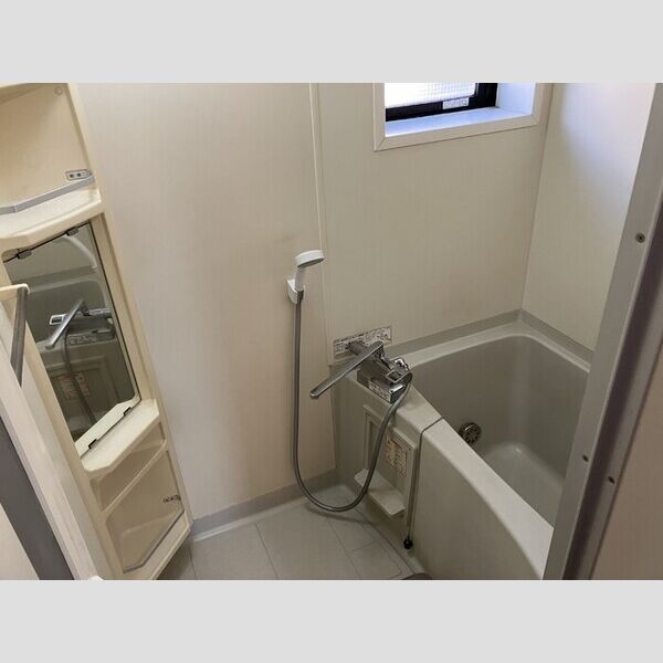 フォレストヒルズ　B 浴室