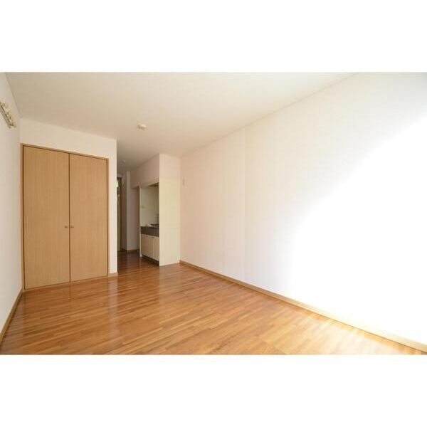 エステートピアマルイII103号室 リビング