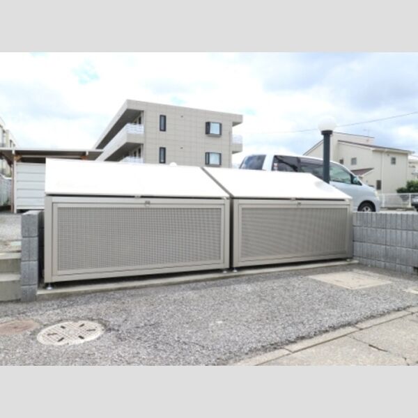 ローズ・ウッド305号室 敷地内ゴミ置場