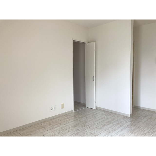 シャン・ドゥ・フルール 洋室