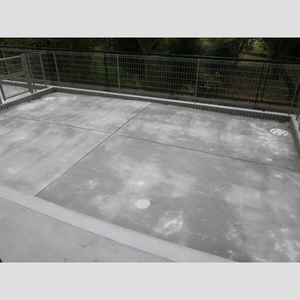 パレス　オン102号室 専用庭