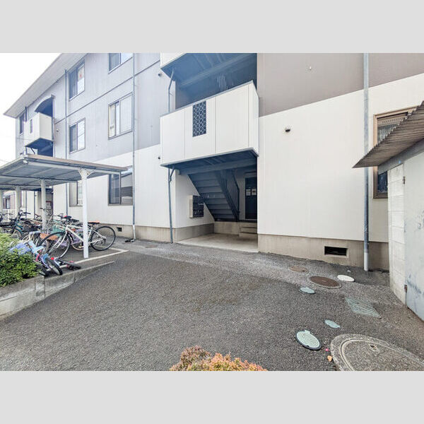 メゾンセピア　C303号室 エントランス