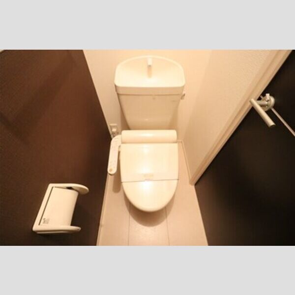 ルミエール　Ⅰ103号室 温水洗浄暖房便座