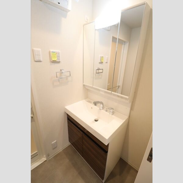 グレースクレスト八潮 洗髪洗面化粧台