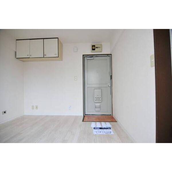 フラット中野 リビング