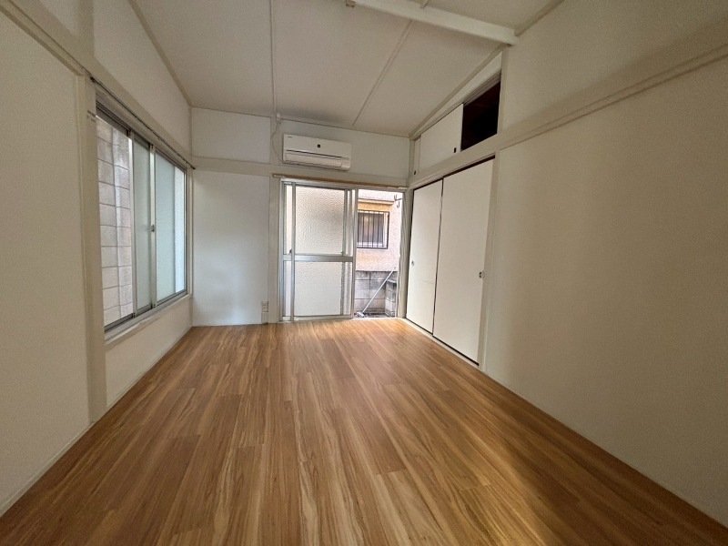 エスコーポ リビング